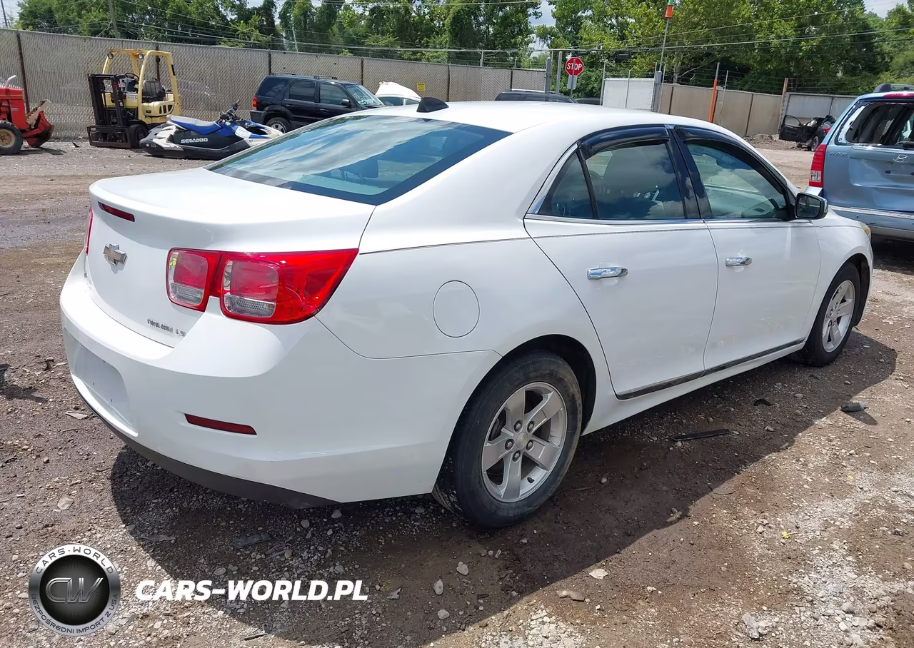 2014 Chevrolet Malibu 1Ls VIN:1G11B5SL1EF201597 - 4