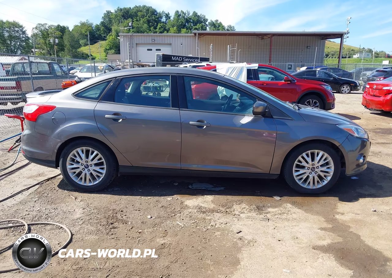 2012 Ford Focus Se VIN:1FAHP3F24CL413816 - 13