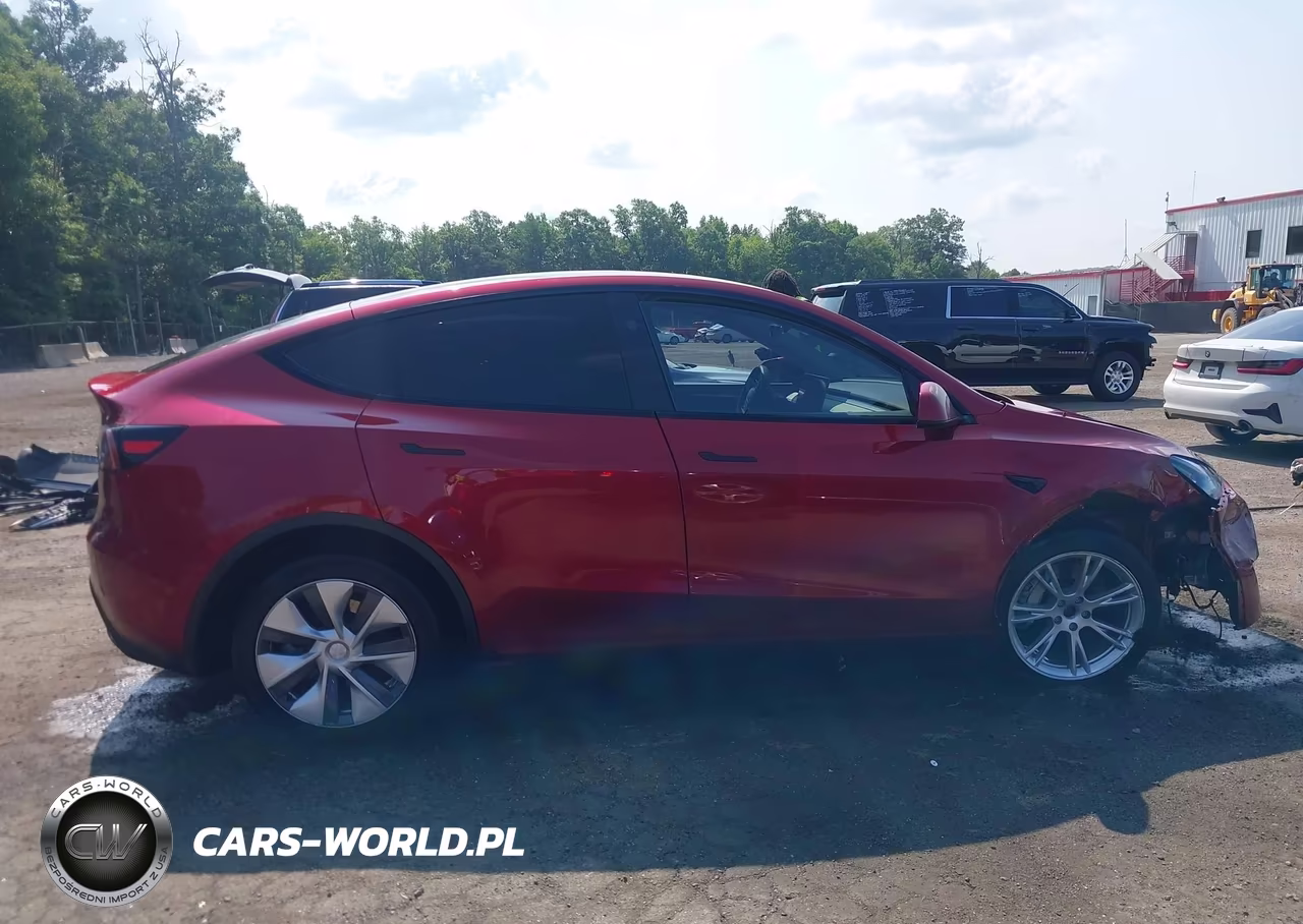 2024 Tesla Model Y Long Range Dual Motor All-Wheel Drive VIN:7SAYGDEE1RA260951 - 13