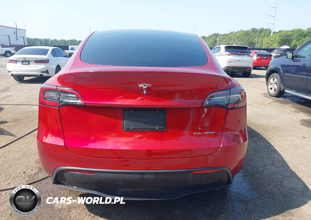 2024 Tesla Model Y Long Range Dual Motor All-Wheel Drive VIN:7SAYGDEE1RA260951 - 16