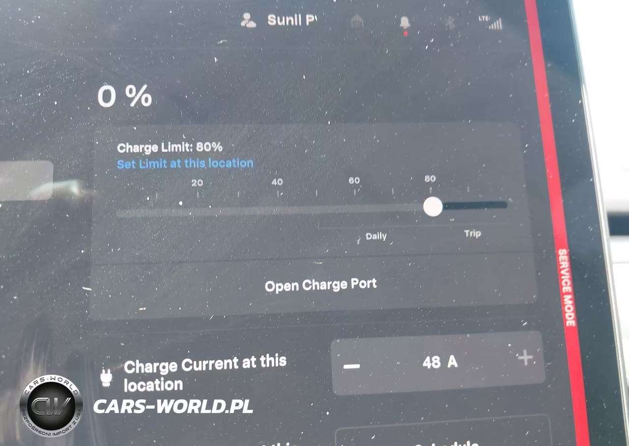 2024 Tesla Model Y Long Range Dual Motor All-Wheel Drive VIN:7SAYGDEE1RA260951 - 17