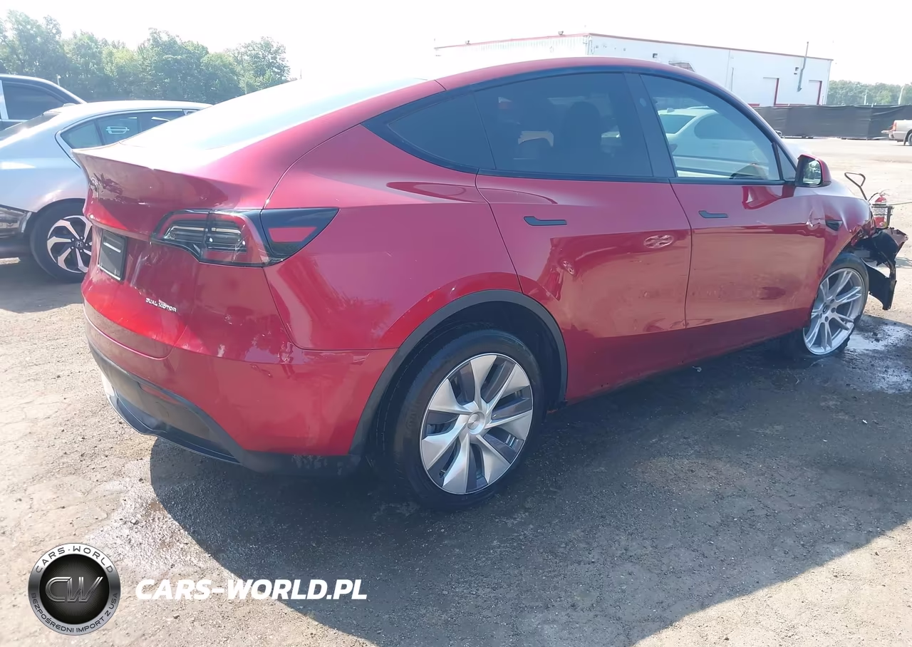 2024 Tesla Model Y Long Range Dual Motor All-Wheel Drive VIN:7SAYGDEE1RA260951 - 4