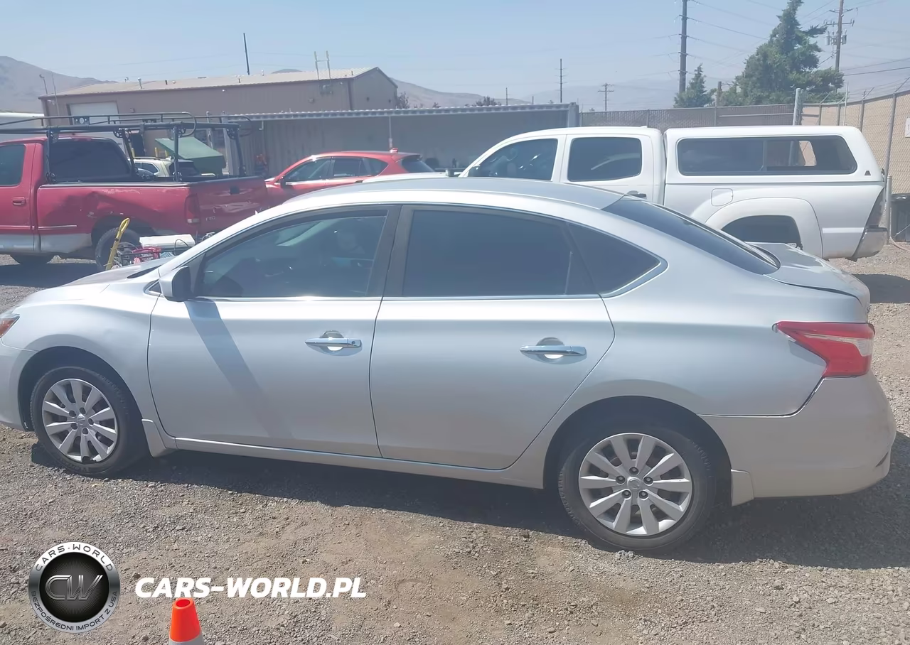 2018 Nissan Sentra S VIN:3N1AB7AP0JY257429 - 13