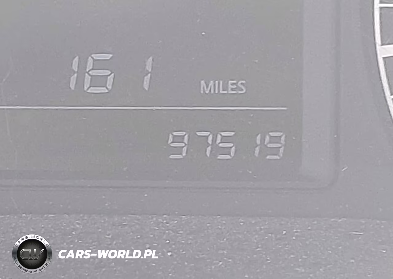 2018 Nissan Sentra S VIN:3N1AB7AP0JY257429 - 14