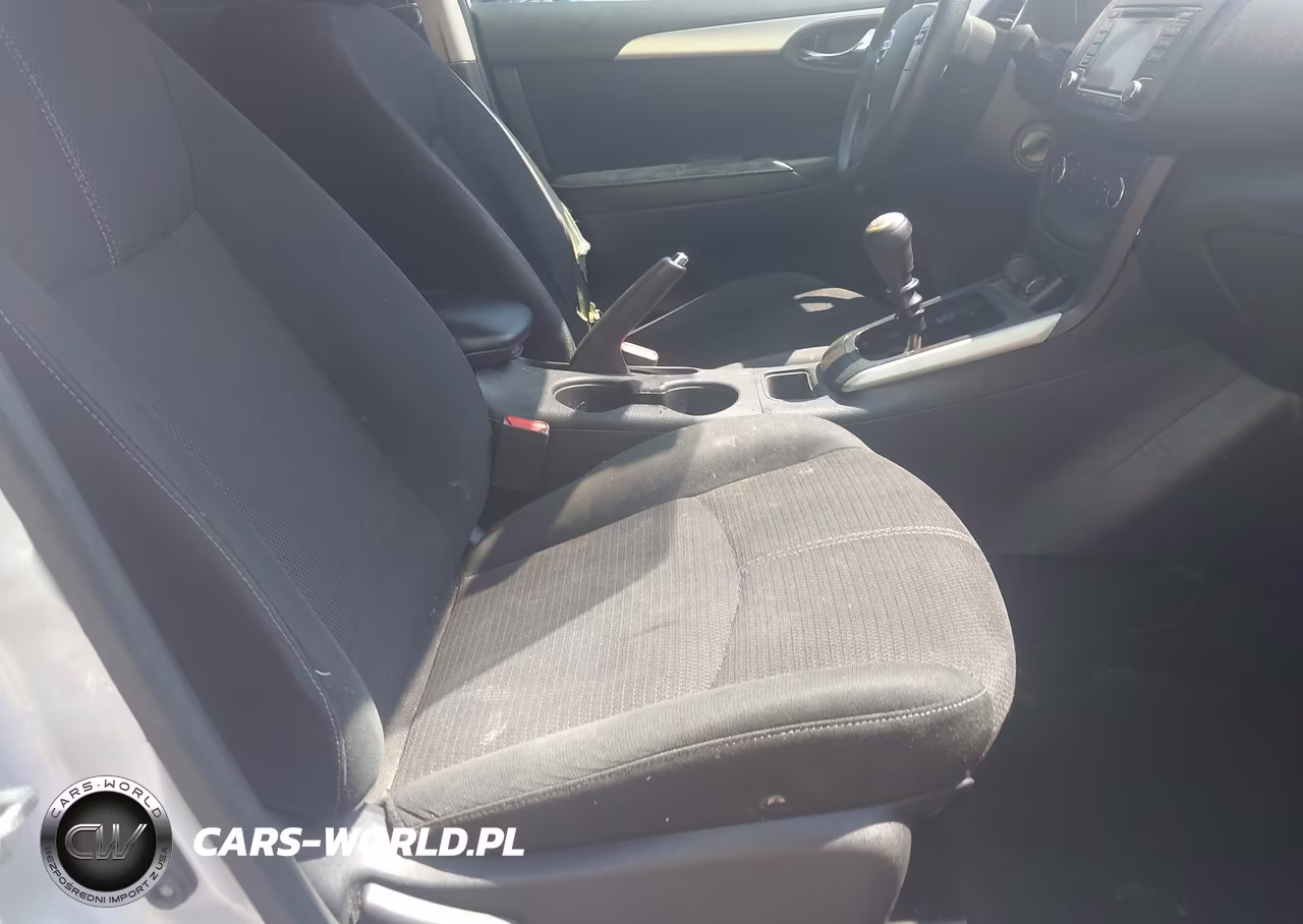 2018 Nissan Sentra S VIN:3N1AB7AP0JY257429 - 5