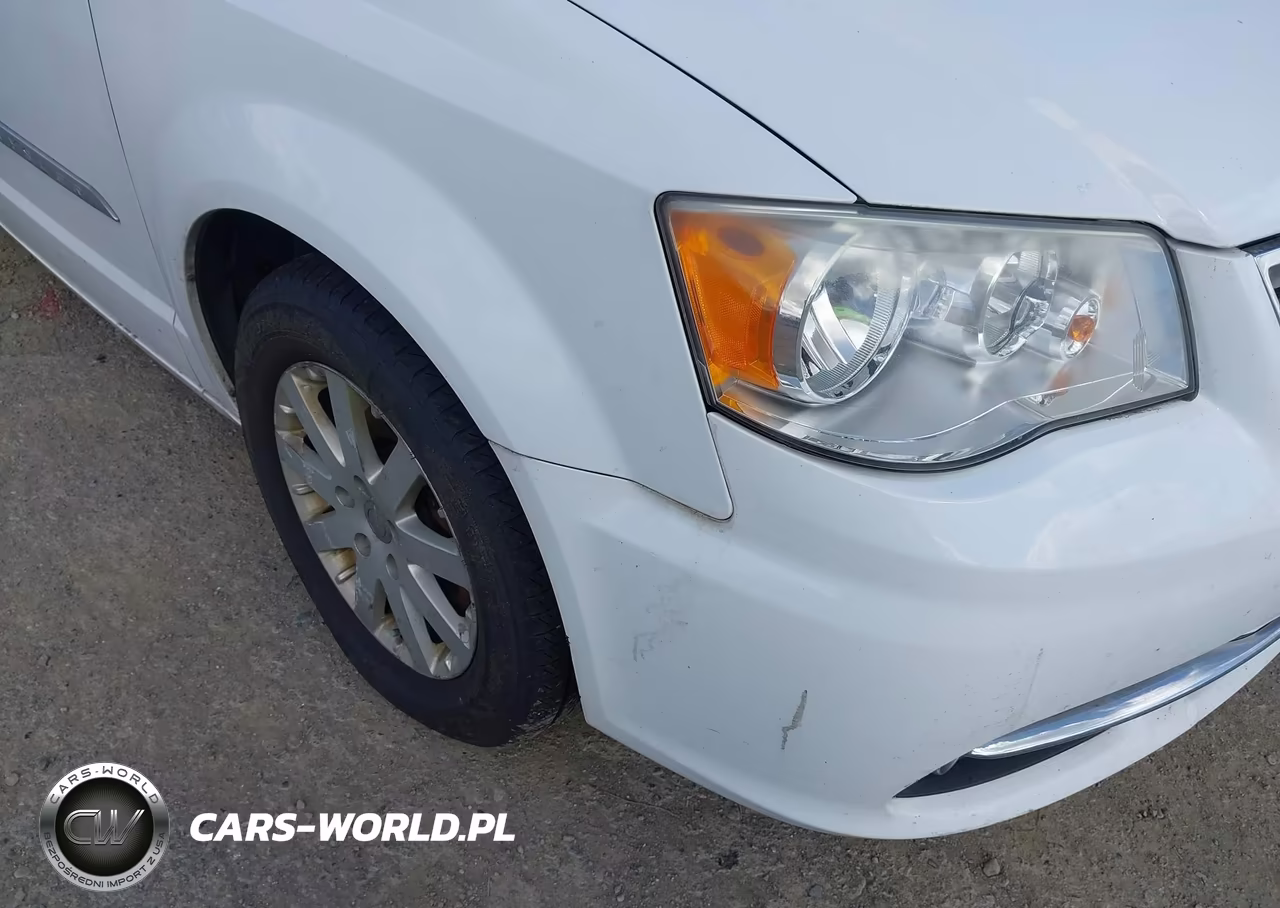 2014 Chrysler Town & Country Touring VIN:2C4RC1BG7ER211627 - 14
