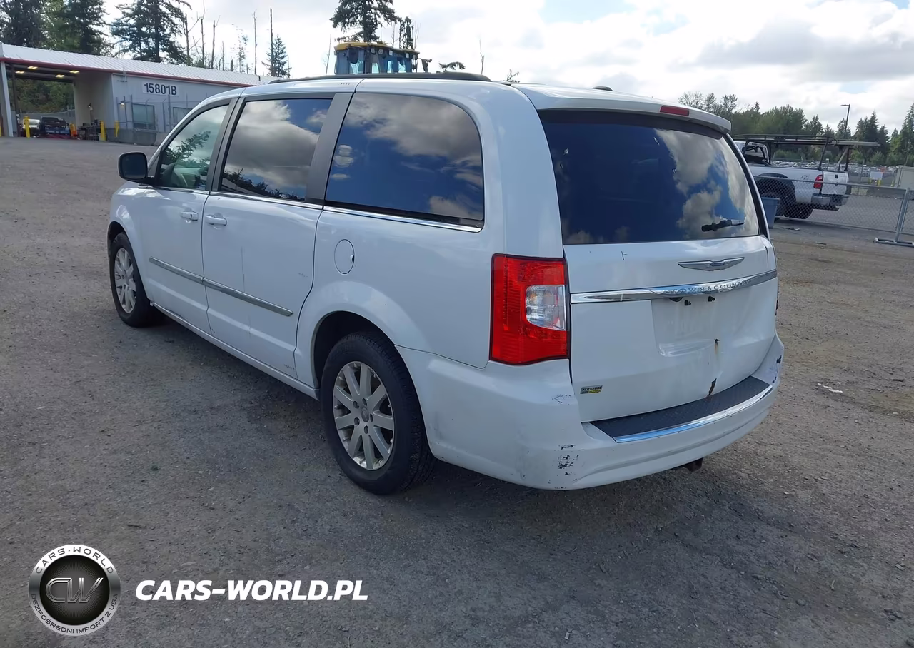 2014 Chrysler Town & Country Touring VIN:2C4RC1BG7ER211627 - 3