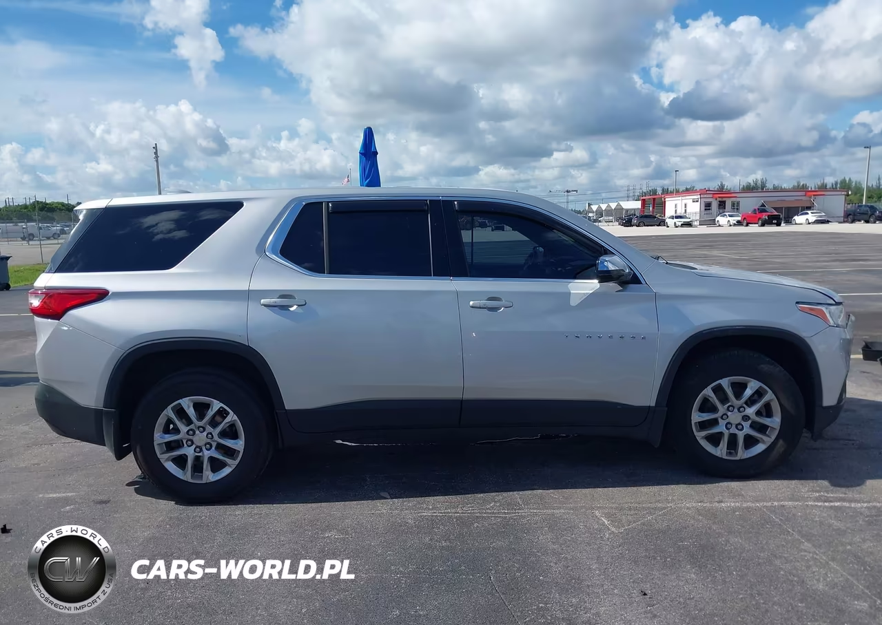 2018 Chevrolet Traverse Ls VIN:1GNERFKW3JJ109796 - 13