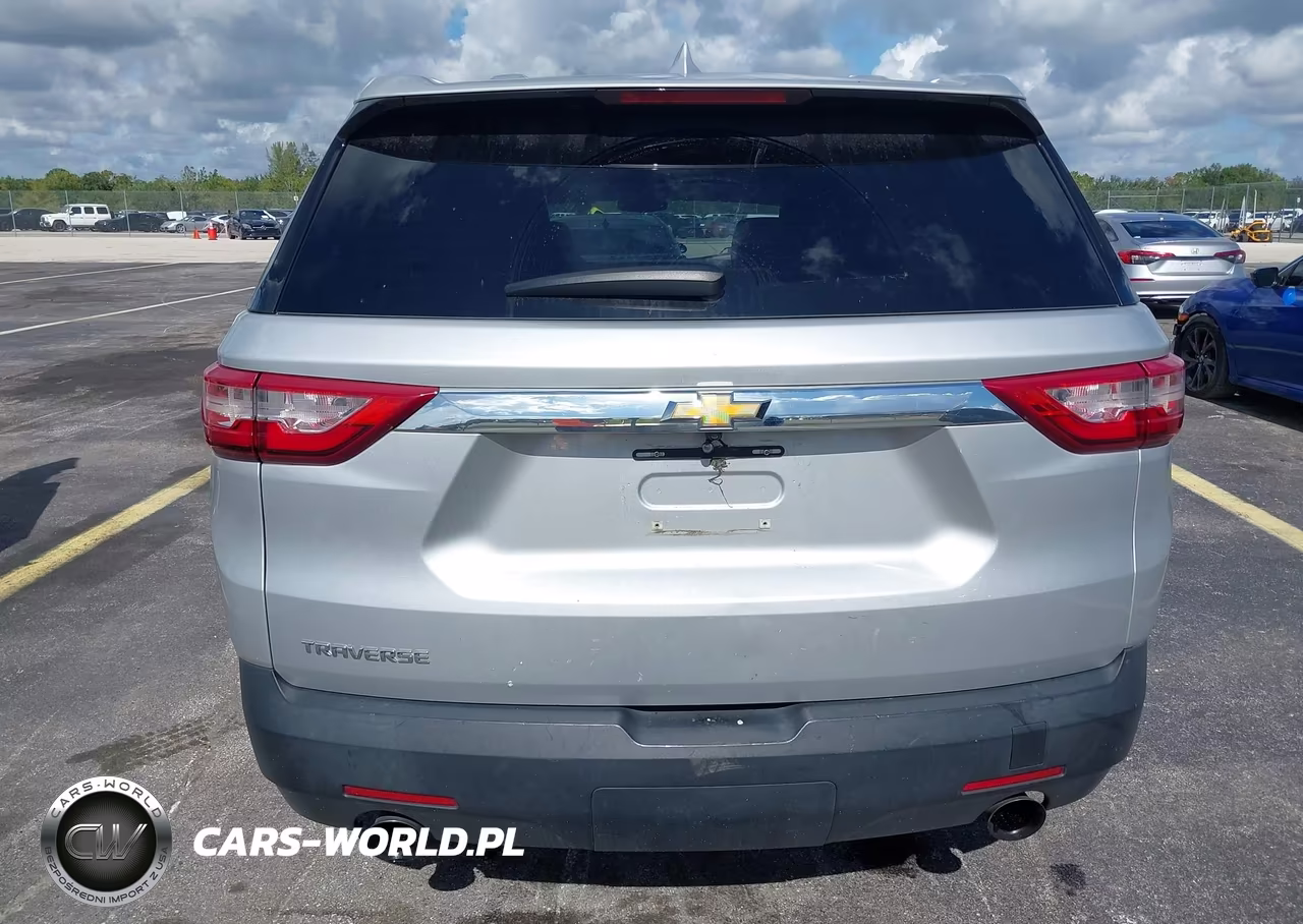 2018 Chevrolet Traverse Ls VIN:1GNERFKW3JJ109796 - 16