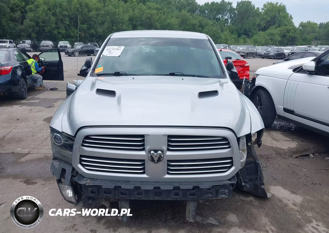 2017 Ram 1500 Sport VIN:1C6RR7UT2HS858085 - 13