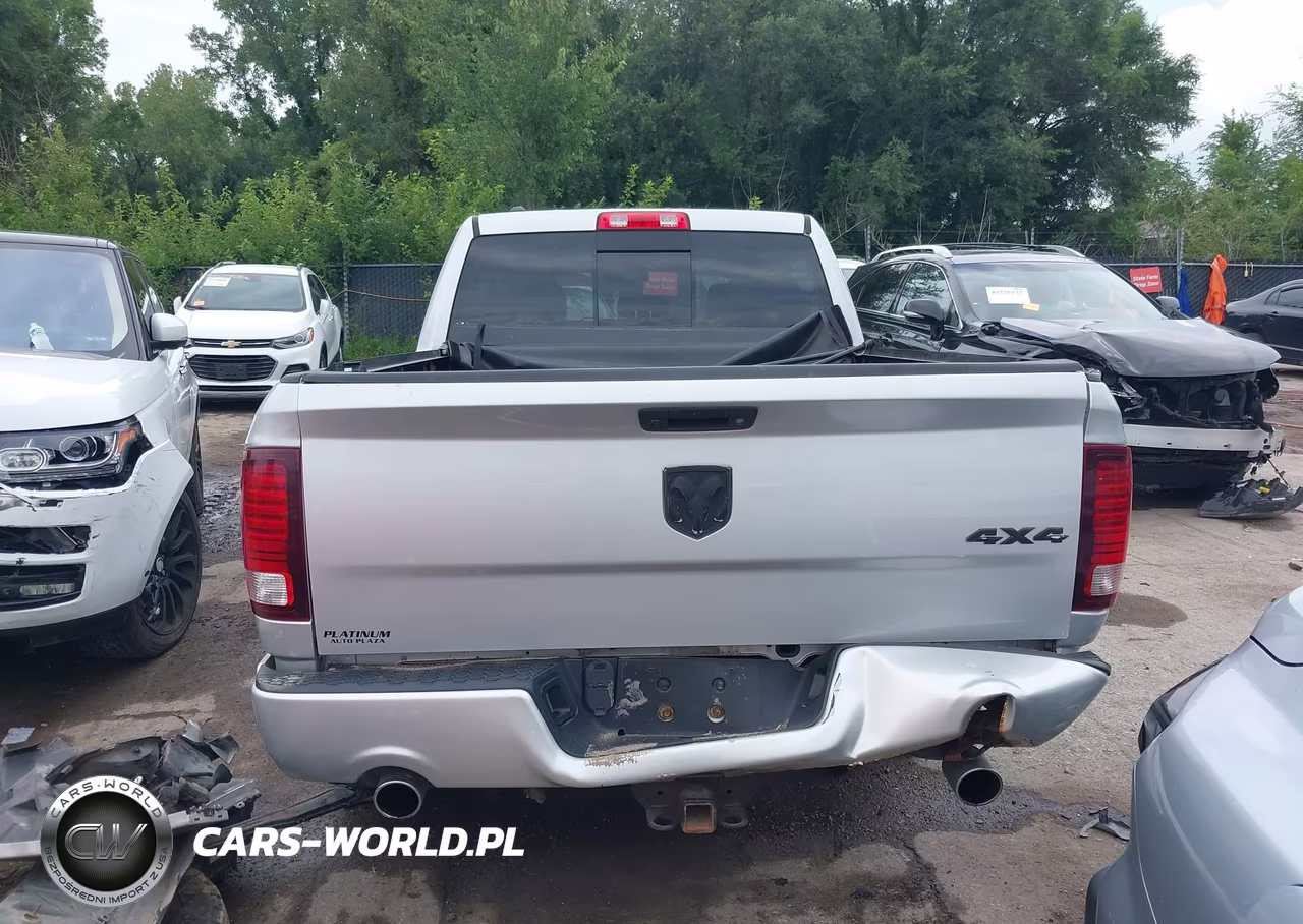 2017 Ram 1500 Sport VIN:1C6RR7UT2HS858085 - 17