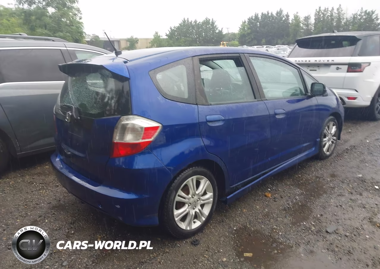 2009 Honda Fit Sport VIN:JHMGE88619S056424 - 4