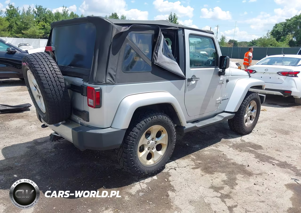 2012 Jeep Wrangler Sahara VIN:1C4AJWBG1CL244161 - 4