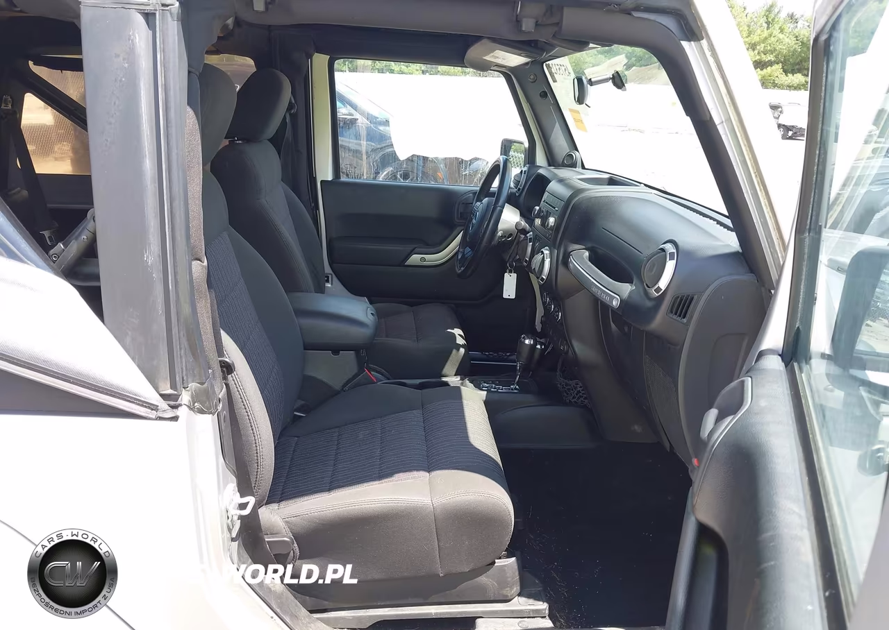 2012 Jeep Wrangler Sahara VIN:1C4AJWBG1CL244161 - 5