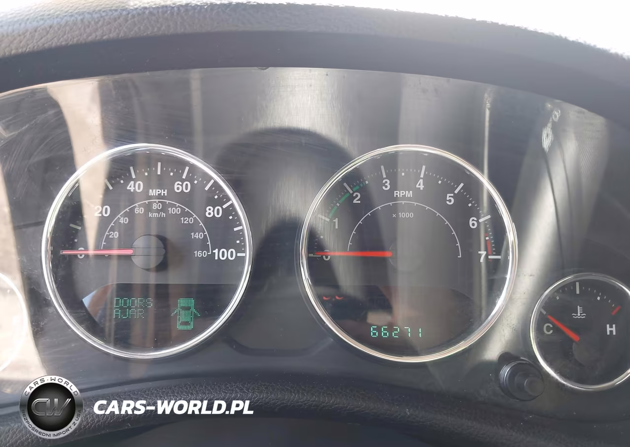 2012 Jeep Wrangler Sahara VIN:1C4AJWBG1CL244161 - 7