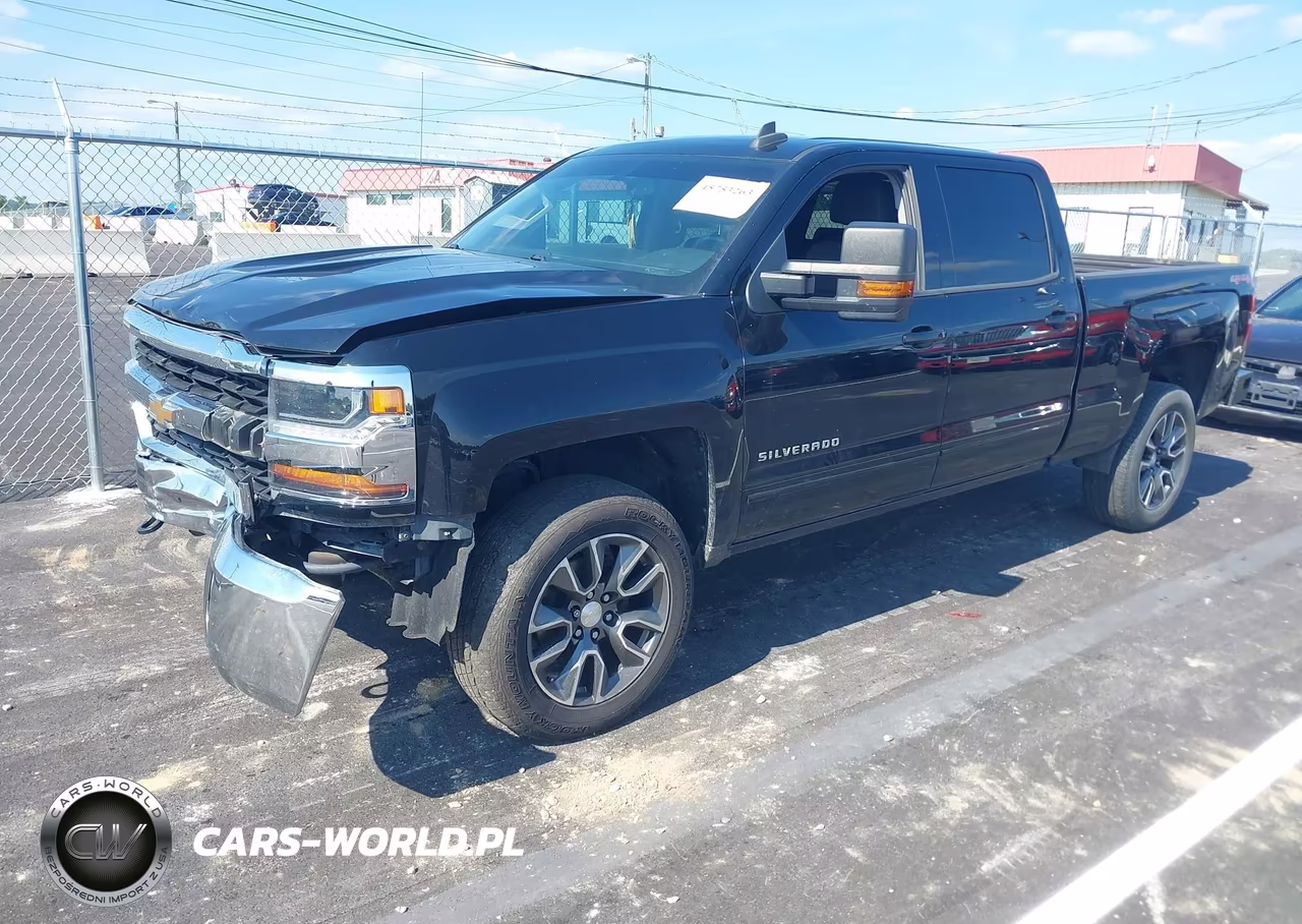 2017 Chevrolet Silverado 1500 Lt VIN:3GCUKREC9HG358269 - 2