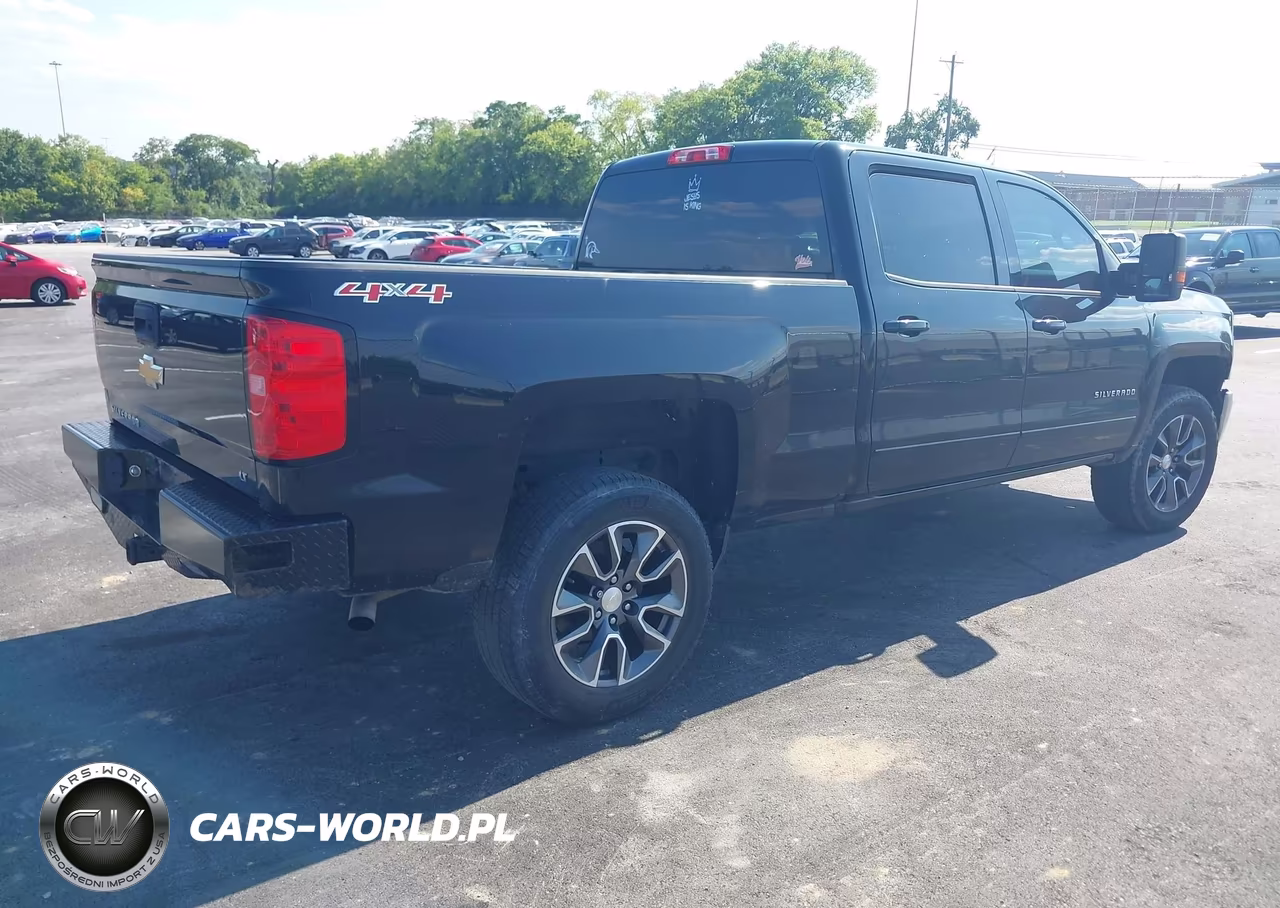 2017 Chevrolet Silverado 1500 Lt VIN:3GCUKREC9HG358269 - 4