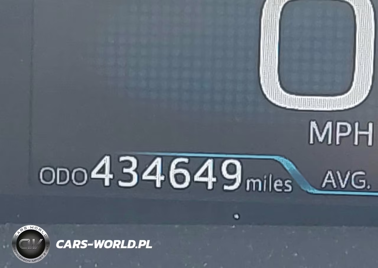 2018 Toyota Prius Two Eco VIN:JTDKARFU4J3545428 - 15