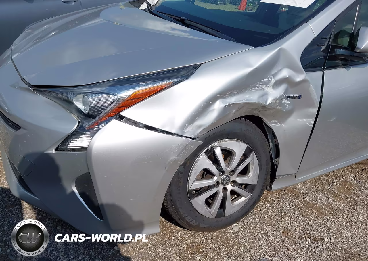 2018 Toyota Prius Two Eco VIN:JTDKARFU4J3545428 - 17