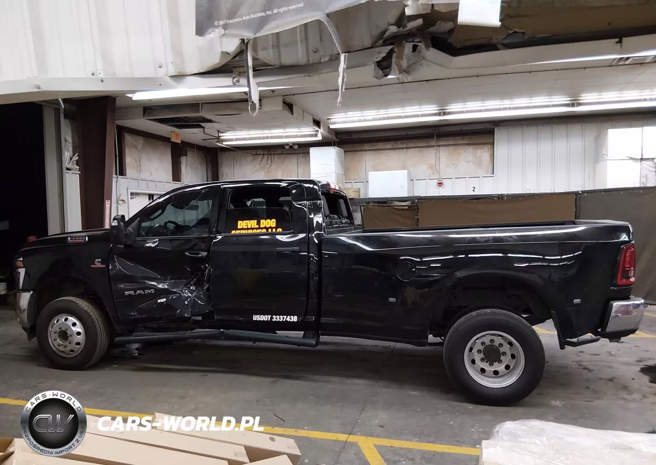 2025 Ram 3500 Big Horn 4X4 8' Box VIN:3C63RRHL6SG506590 - 14