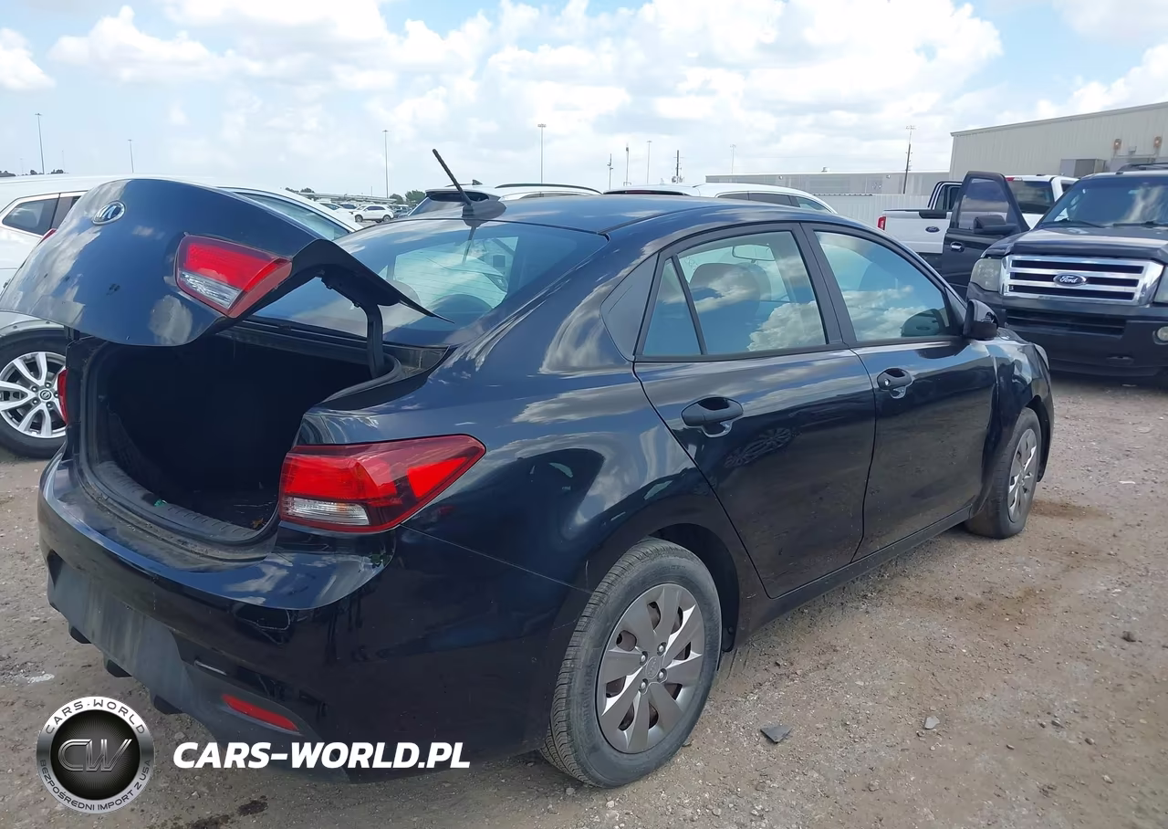 2018 Kia Rio Lx VIN:3KPA24AB6JE046933 - 4