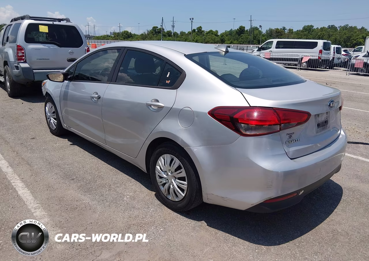 2018 Kia Forte Lx VIN:3KPFK4A76JE218573 - 3