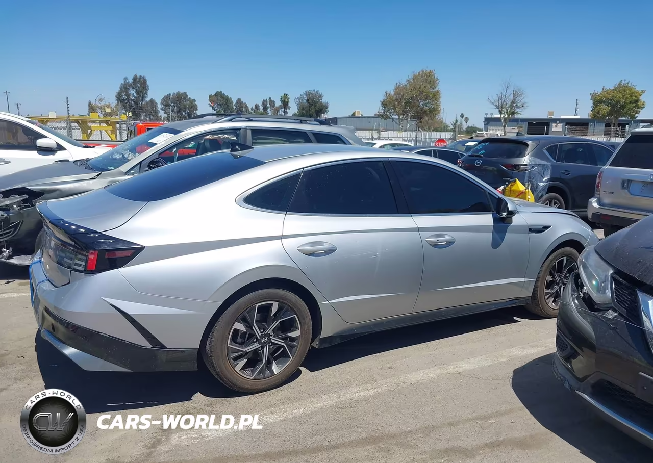 2024 Hyundai Sonata Sel VIN:KMHL64JAXRA390067 - 13