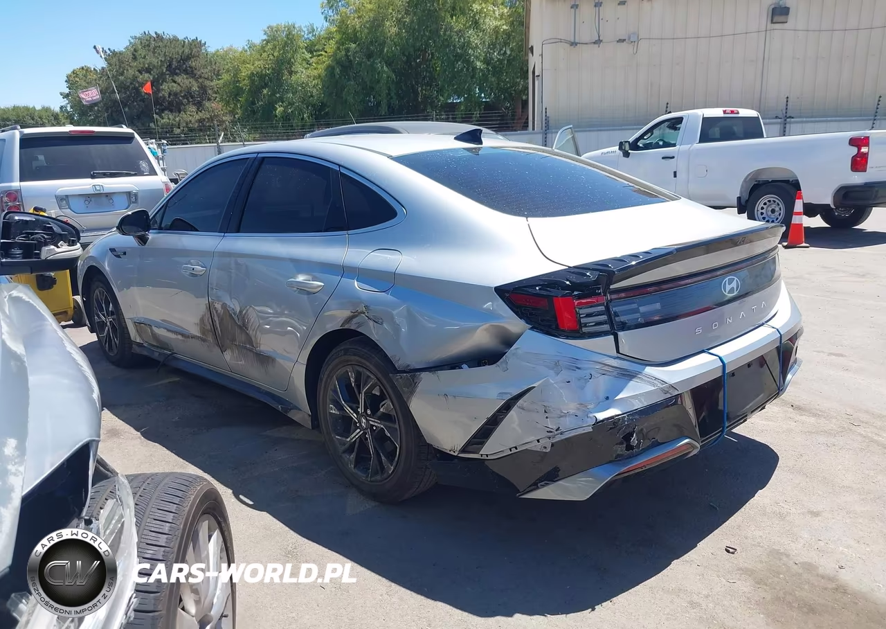 2024 Hyundai Sonata Sel VIN:KMHL64JAXRA390067 - 3
