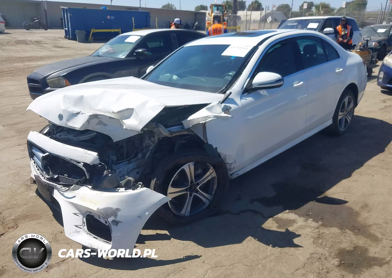 2019 Mercedes-Benz E 300 VIN:WDDZF4JB5KA515754 - 2