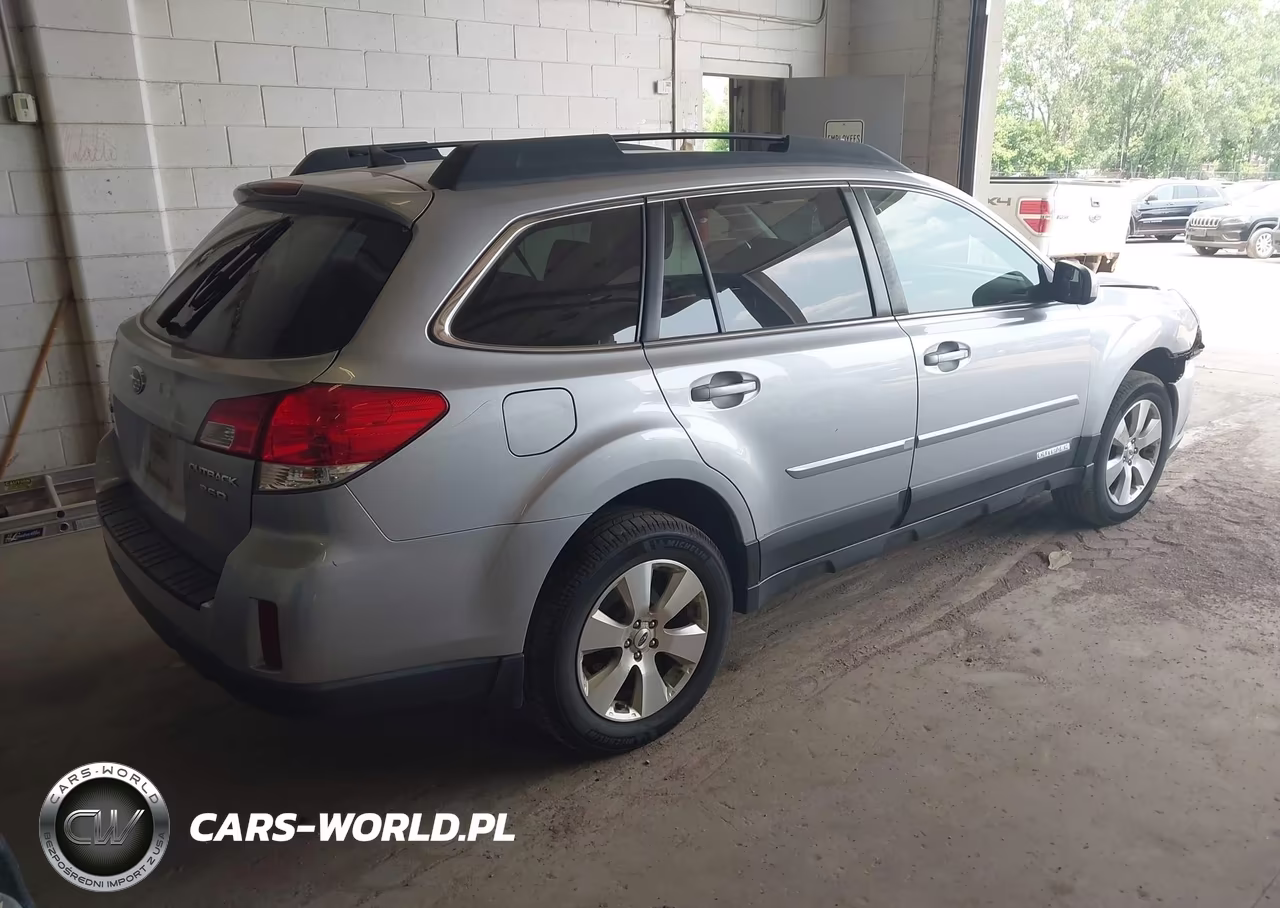 2012 Subaru Outback 3.6R Limited VIN:4S4BRDKC5C2276840 - 4