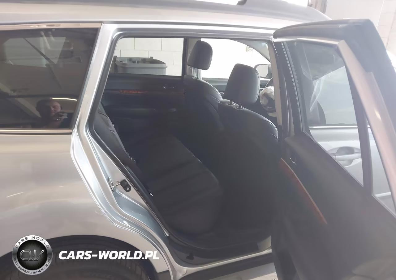 2012 Subaru Outback 3.6R Limited VIN:4S4BRDKC5C2276840 - 8