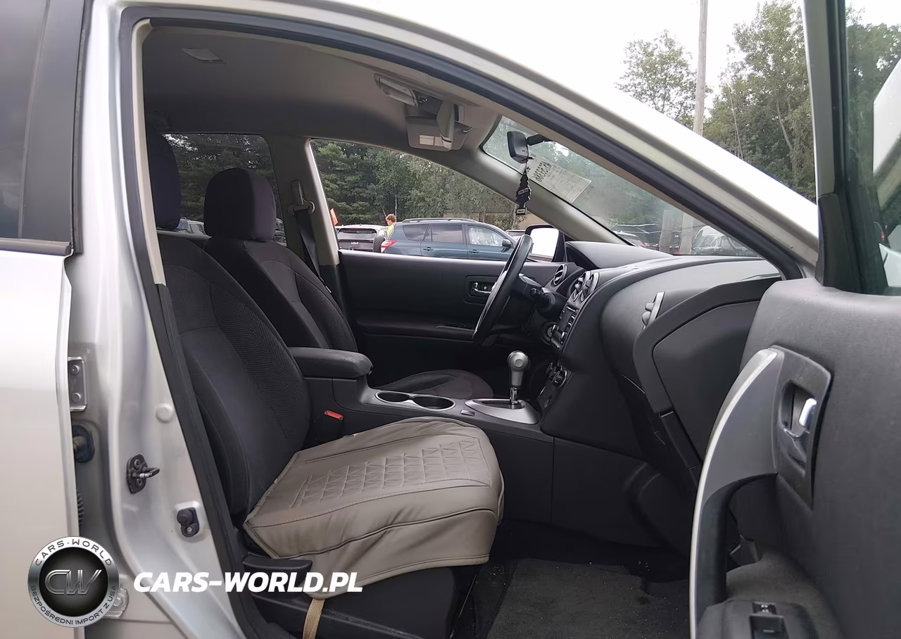 2015 Nissan Rogue Select S VIN:JN8AS5MV4FW254001 - 5