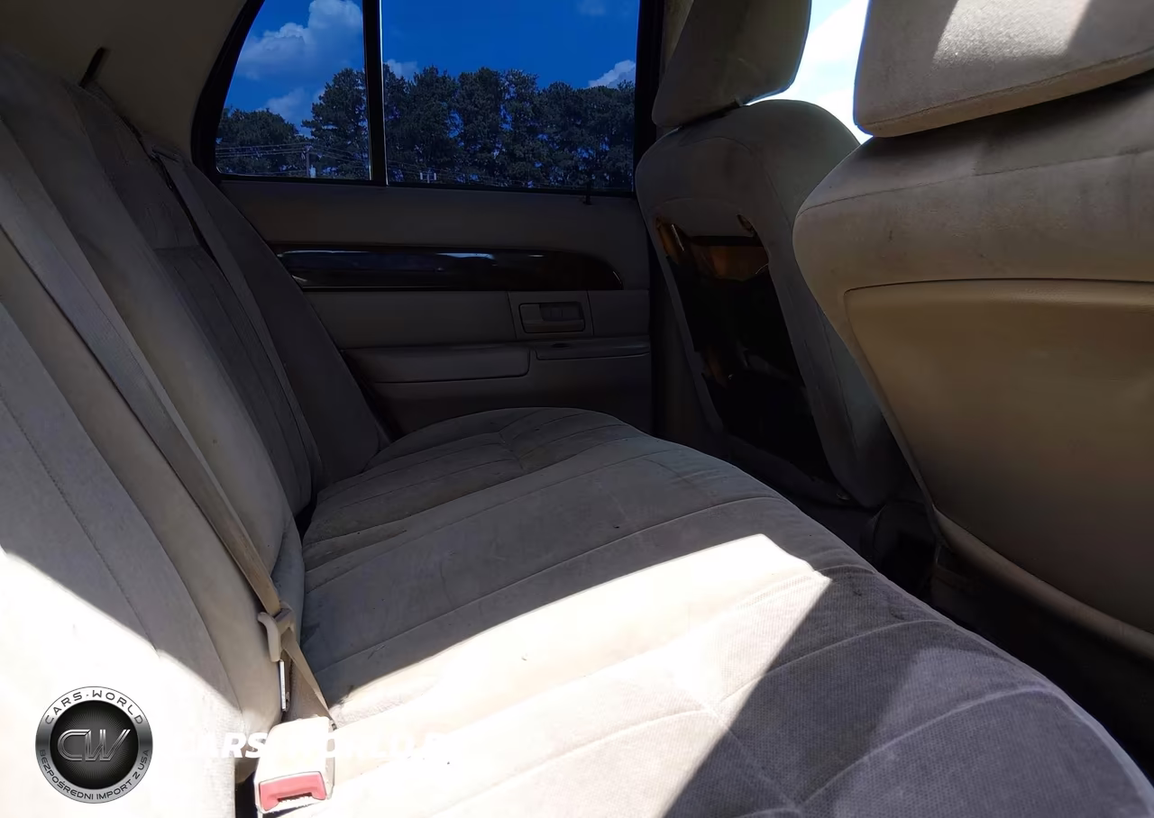 2004 Mercury Grand Marquis Gs VIN:2MEFM74W64X677095 - 8