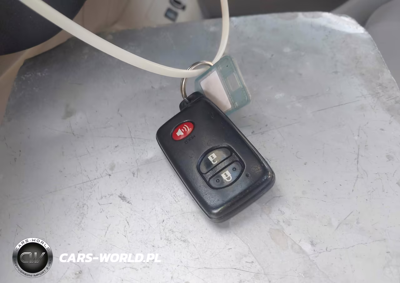 2013 Toyota Prius Four VIN:JTDKN3DU0D5649136 - 11
