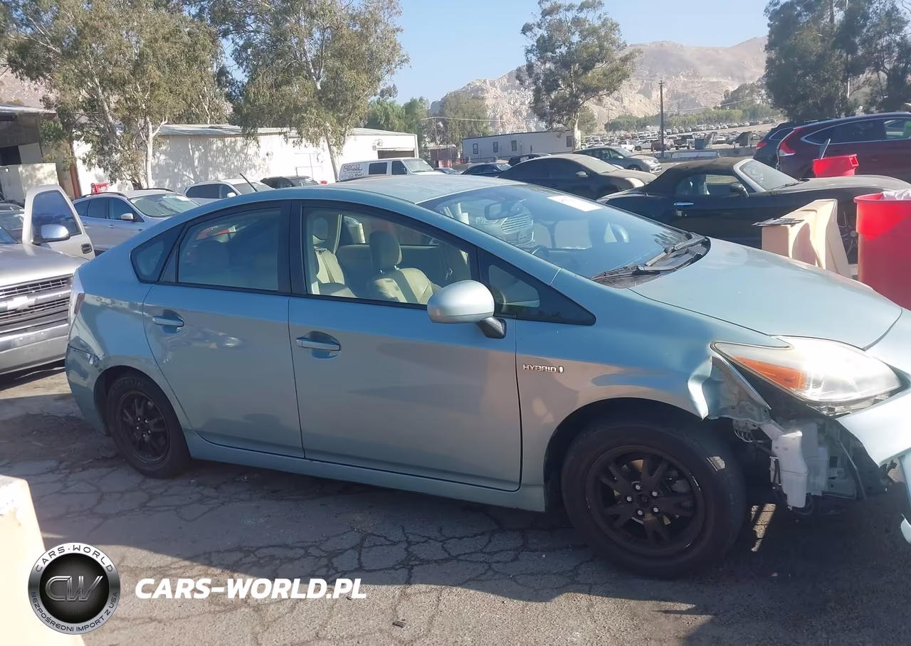 2013 Toyota Prius Four VIN:JTDKN3DU0D5649136 - 14