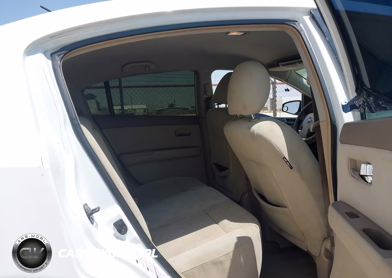 2010 Nissan Sentra 2.0S VIN:3N1AB6AP7AL606335 - 8