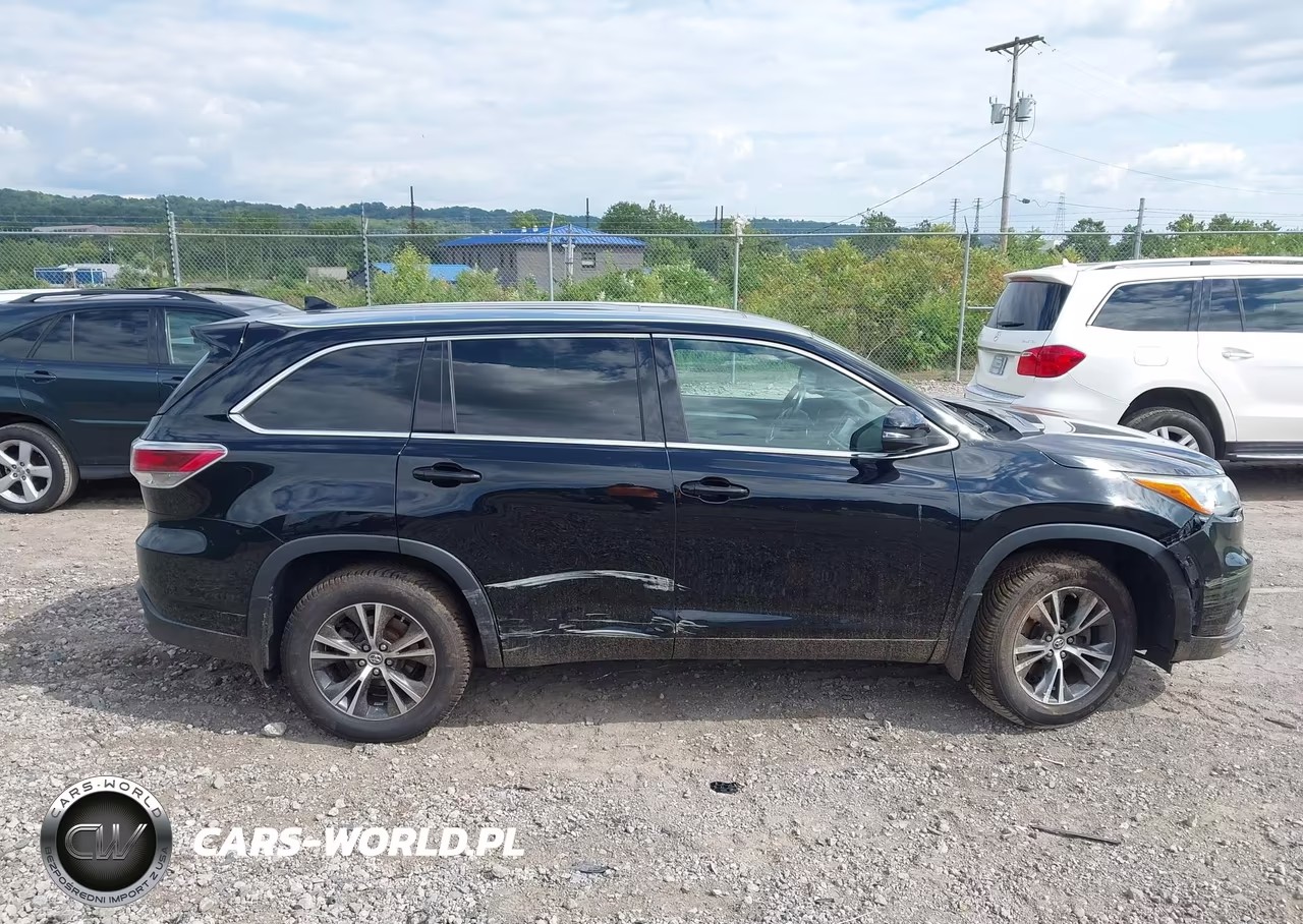 2016 Toyota Highlander Xle V6 VIN:5TDJKRFH3GS504016 - 14
