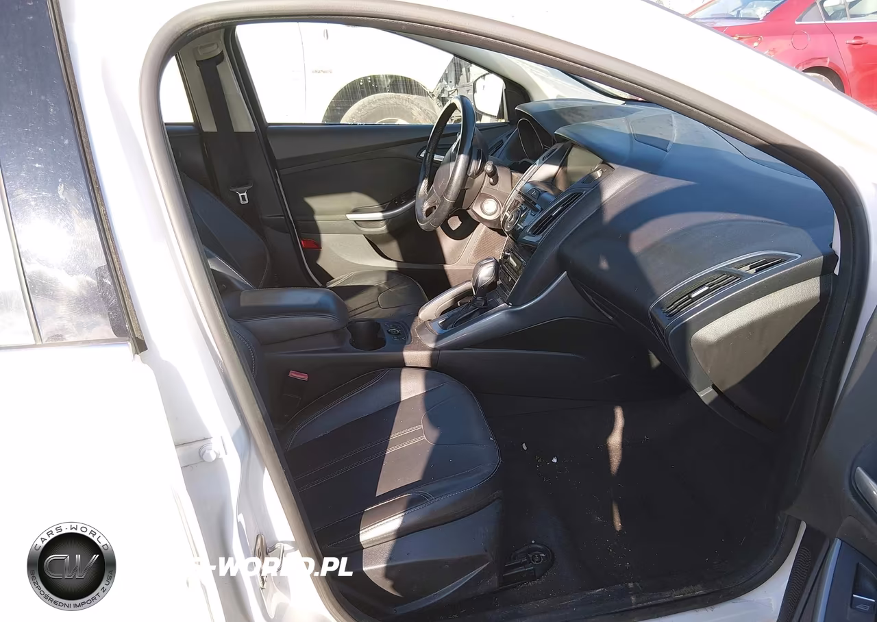 2013 Ford Focus Titanium VIN:1FADP3N29DL259430 - 5