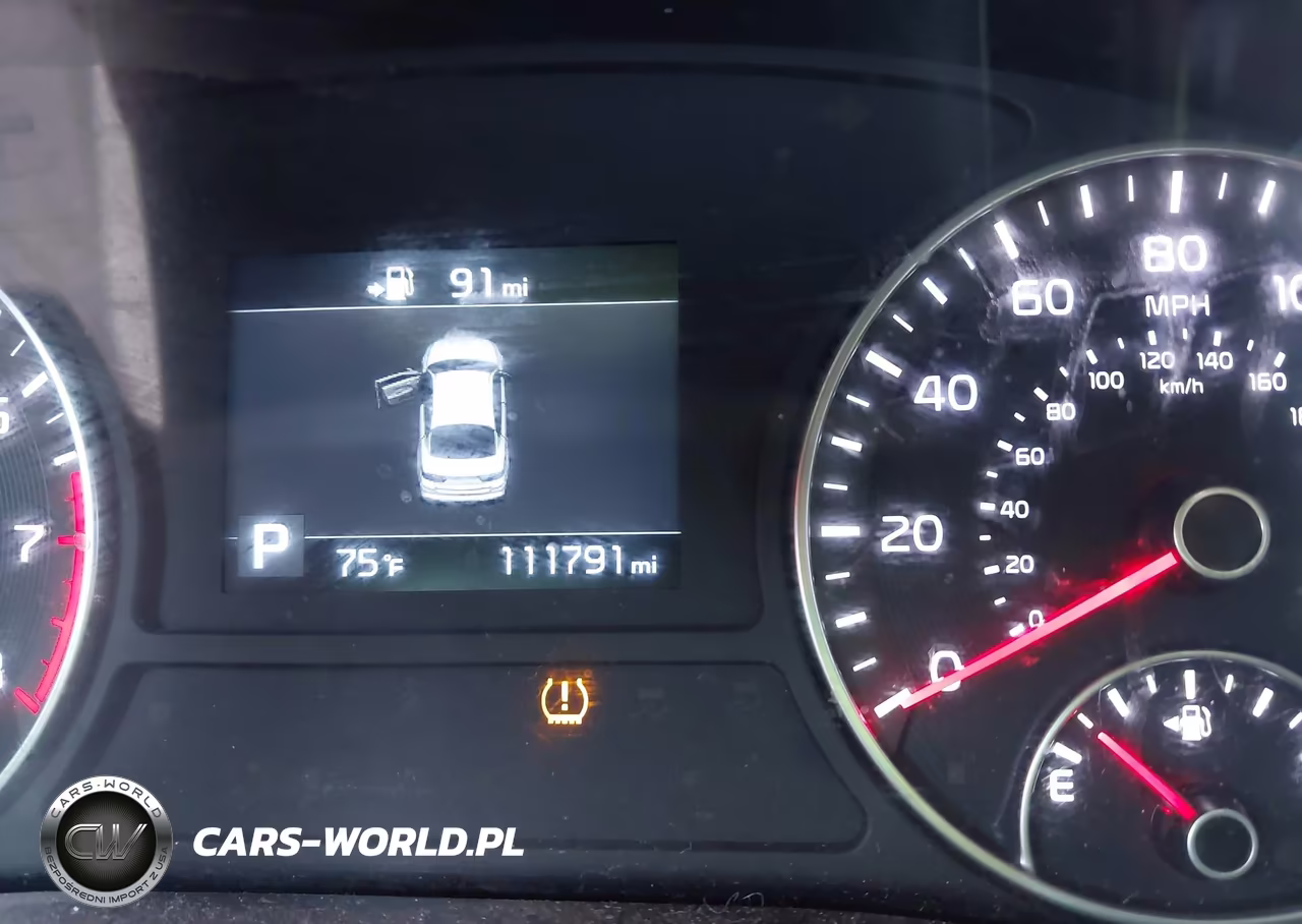 2019 Kia Optima S VIN:5XXGT4L32KG295607 - 15