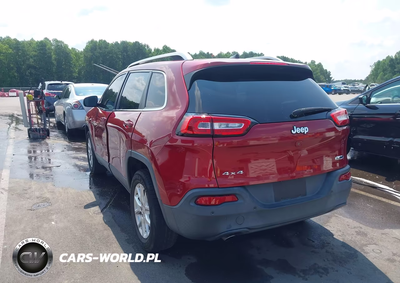 2016 Jeep Cherokee Latitude VIN:1C4PJMCB2GW359938 - 3