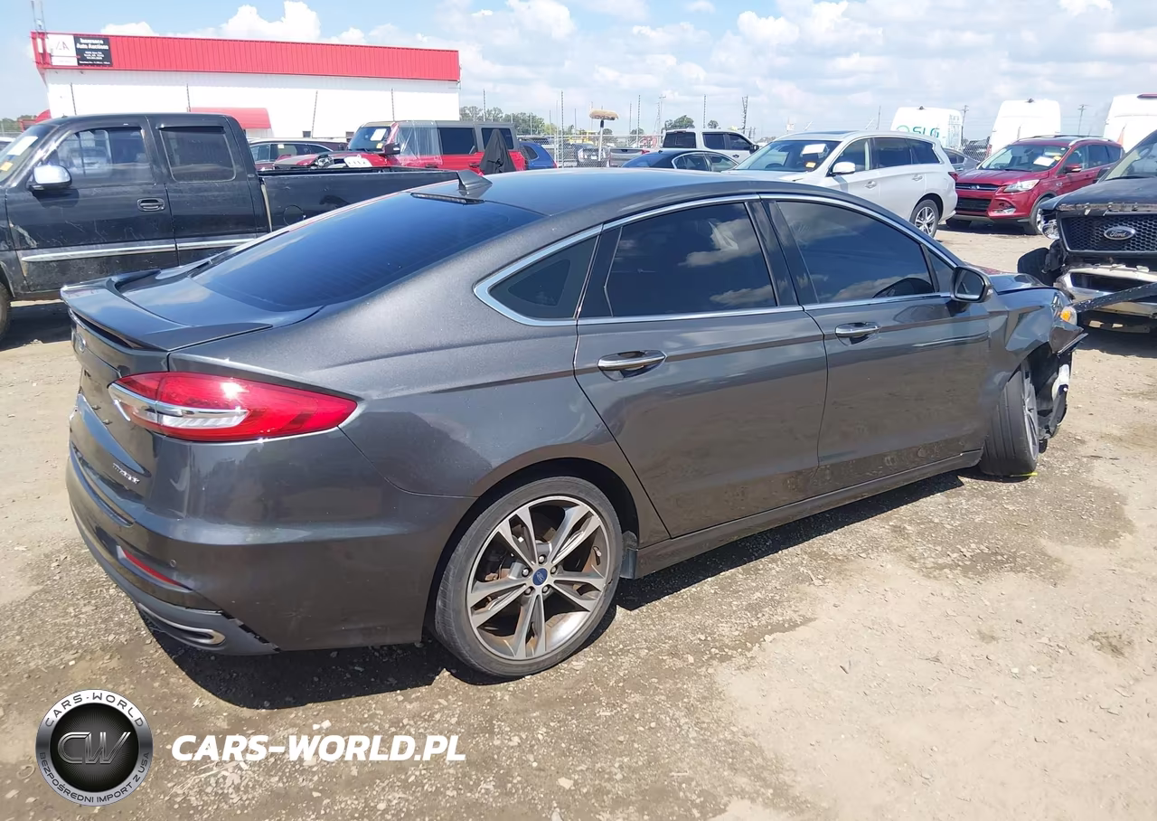 2020 Ford Fusion Titanium VIN:3FA6P0D99LR116662 - 4