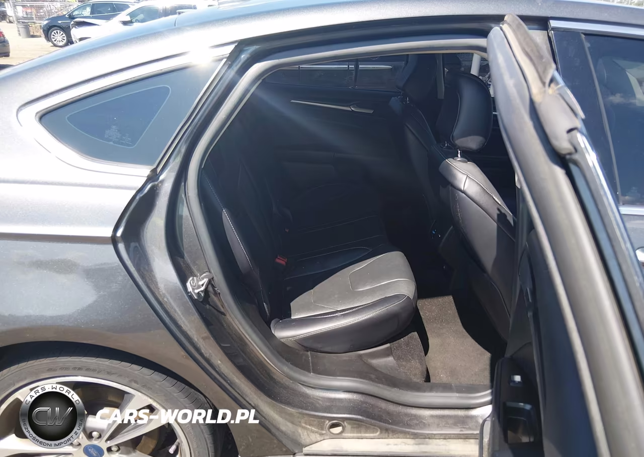 2020 Ford Fusion Titanium VIN:3FA6P0D99LR116662 - 8