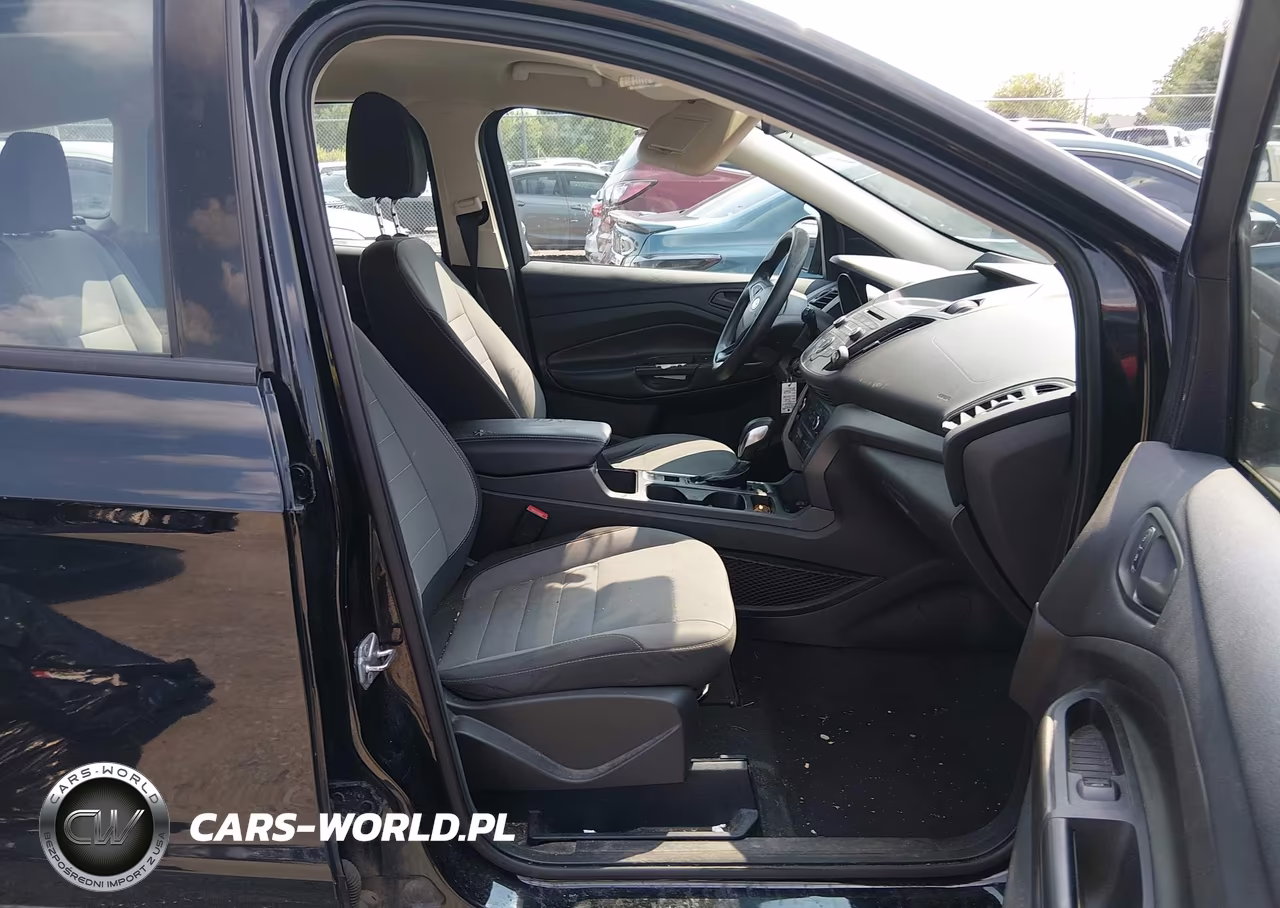 2017 Ford Escape S VIN:1FMCU0F73HUA47982 - 5