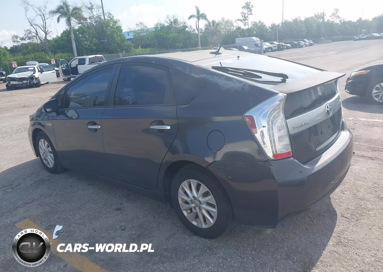 2013 Toyota Prius Plug-In VIN:JTDKN3DP5D3038945 - 3