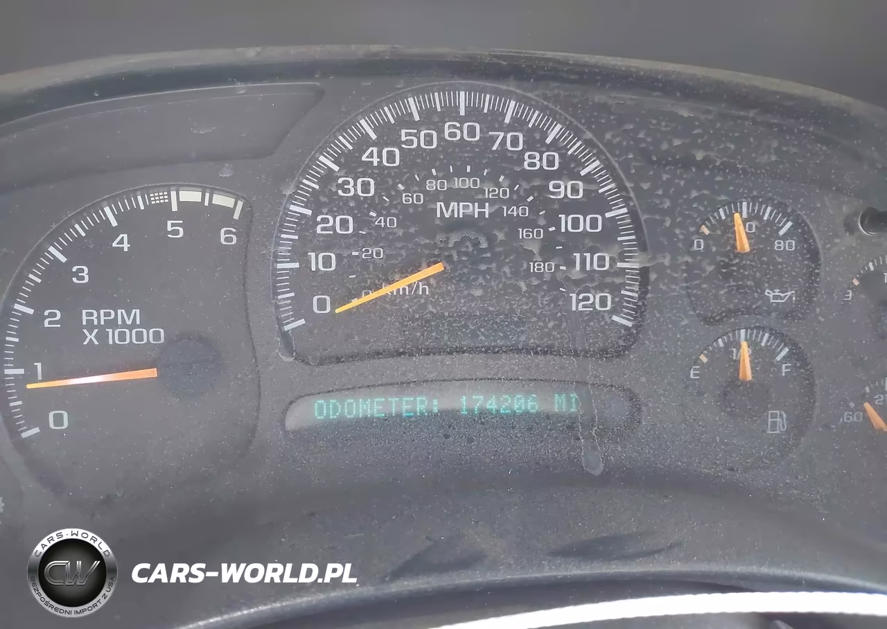 2003 Chevrolet Sierra 3500 VIN:1GDJC33G33F169271 - 5