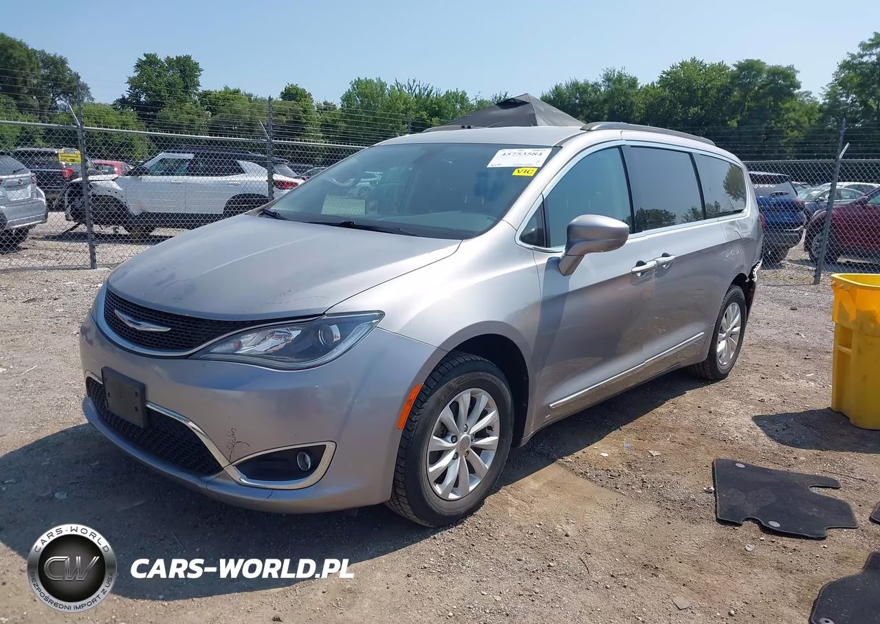 2017 Chrysler Pacifica Touring-L VIN:2C4RC1BG5HR543425 - 2