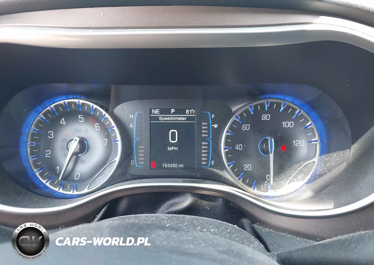 2017 Chrysler Pacifica Touring-L VIN:2C4RC1BG5HR543425 - 7