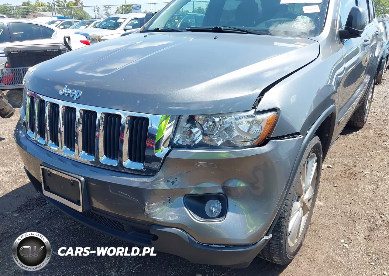 2013 Jeep Grand Cherokee Laredo VIN:1C4RJFAG5DC568509 - 6