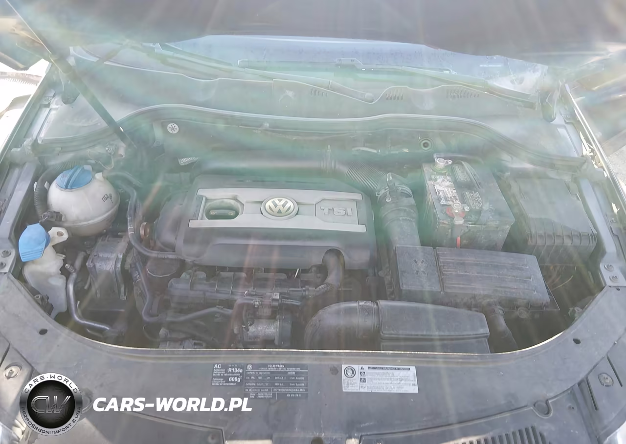 2010 Volkswagen Passat Komfort VIN:WVWXL7AN4AE028395 - 10