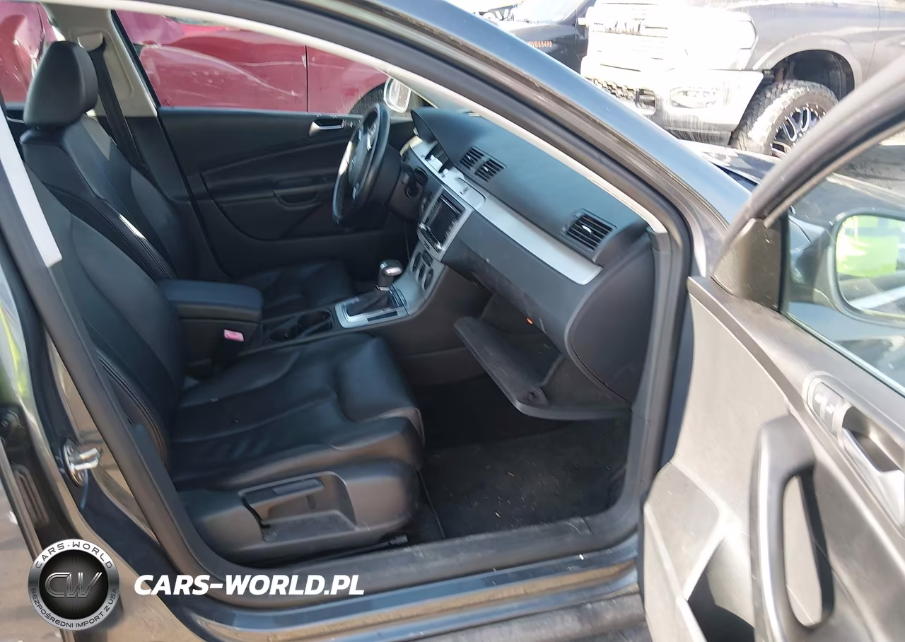 2010 Volkswagen Passat Komfort VIN:WVWXL7AN4AE028395 - 5